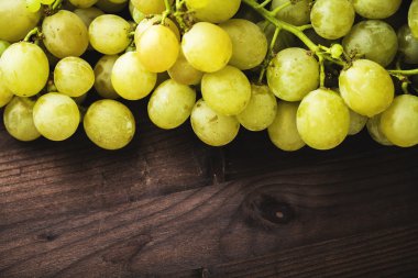 Sarı üzüm