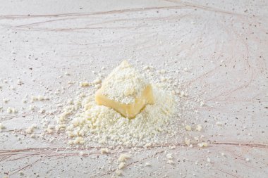 rendelenmiş parmesan peyniri