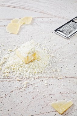 rendelenmiş parmesan peyniri