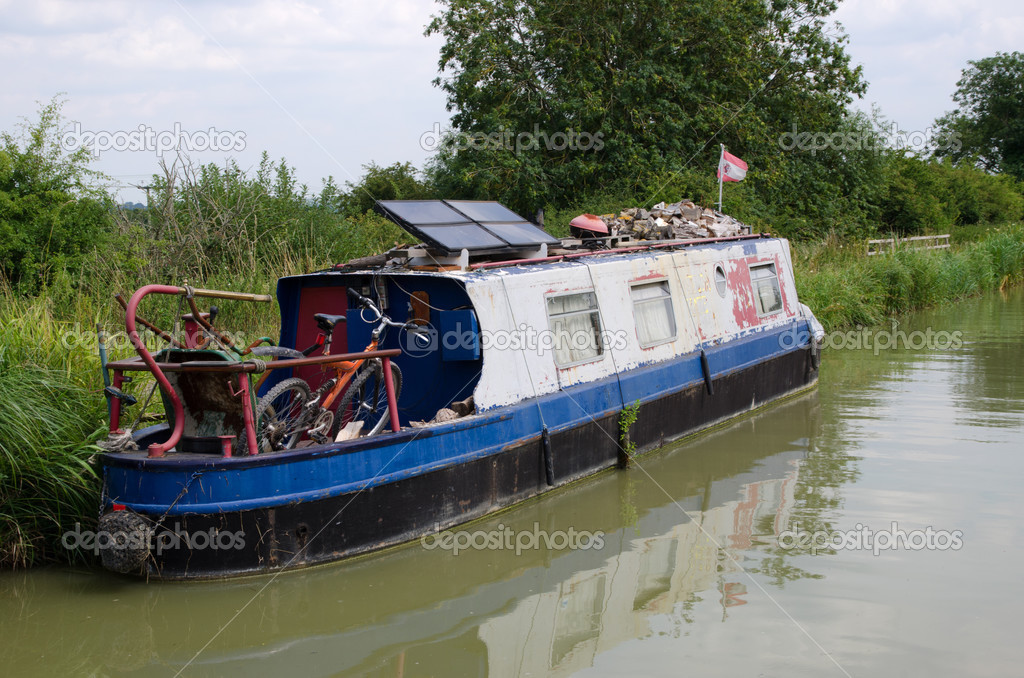 Old narrow boat, barge, England — Stock Photo © pitamaha ...