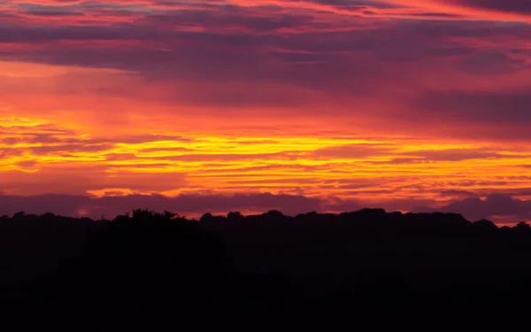 Beautiful English summer sunset — Stock Photo, Image