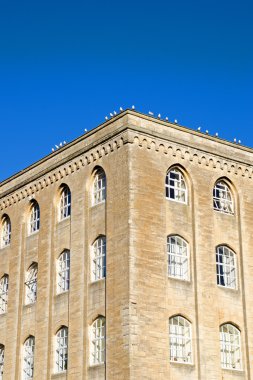Victoria dönemi ambar mavi gökyüzü