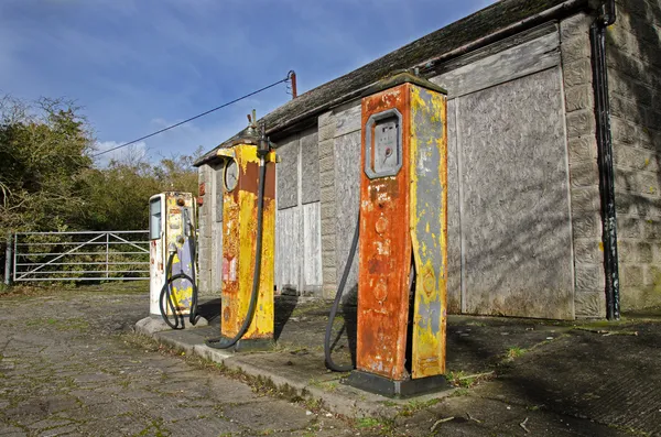 Old gasoline pumps — Stock Photo, Image