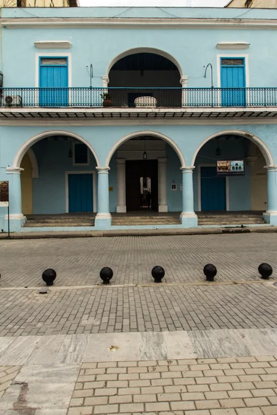 Casa colonial en La Habana — Foto de Stock