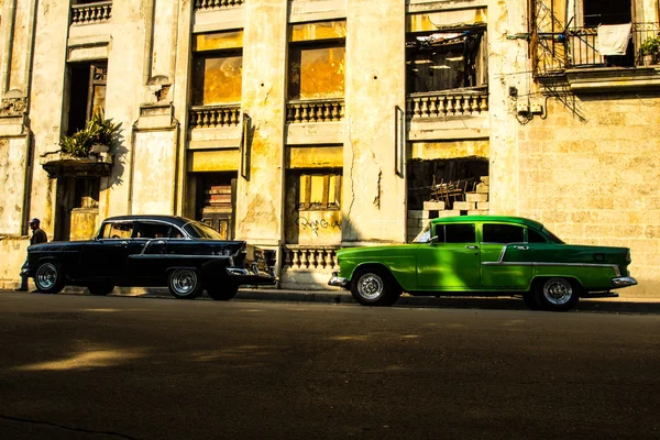 Gamla bil i la Havanna — Stockfoto