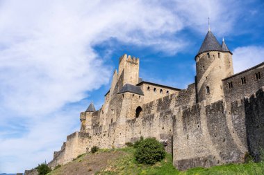 Fransa 'daki Carcassonne' un ortaçağ şatosunun ve surlarının fotokopi uzayı