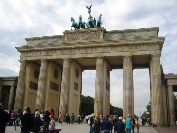Brandenburg Gate and Reichstag — Stock Photo, Image