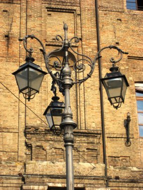 Parma mimarisi: bina, cadde, heykel, nehir, köprü, çiçek, kilise, Katedrali