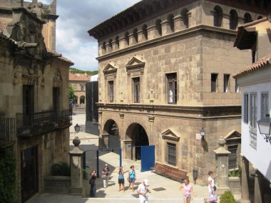 (Poble Espanyol) - mimari bir açık hava müzesi, Barselona (İspanya)