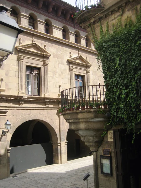 Aldeia espanhola (Poble Espanyol) - um museu arquitetônico ao ar livre, Barcelona (Espanha) ) — Fotografia de Stock