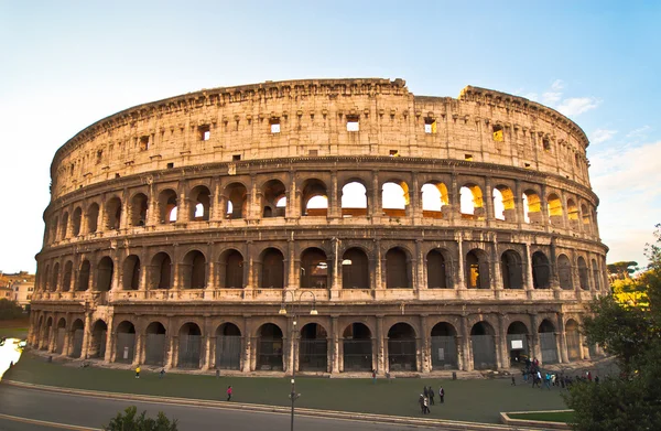 Coliseo en roma, italia — Foto de Stock