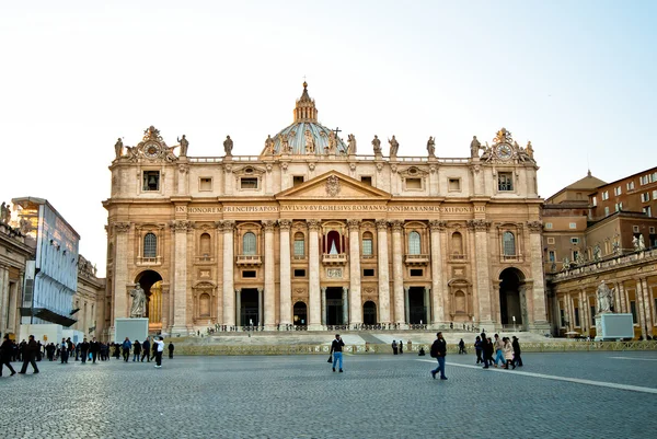 Plaza de San Pedro al atardecer, Ciudad del Vaticano —  Fotos de Stock