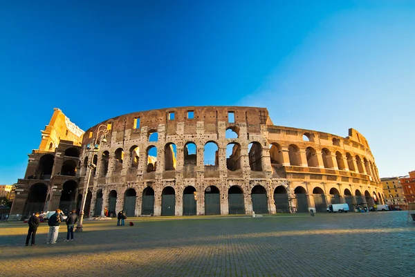 Colosseum in rome, italie — Photo