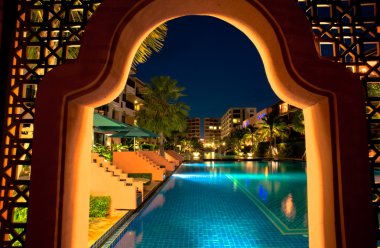 seyahat havuzu resort