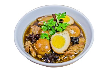 yumurta ve tofu kase ile domuz eti güveç