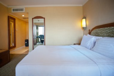 otel yatak odası