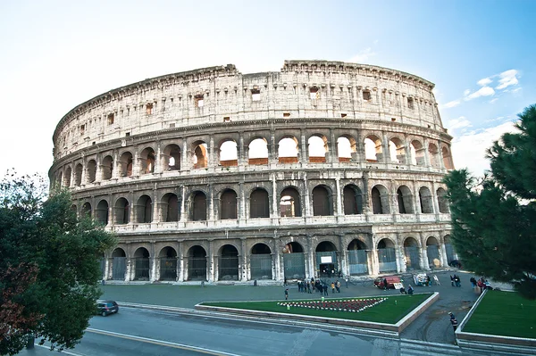 Coliseo en roma, italia — Foto de Stock