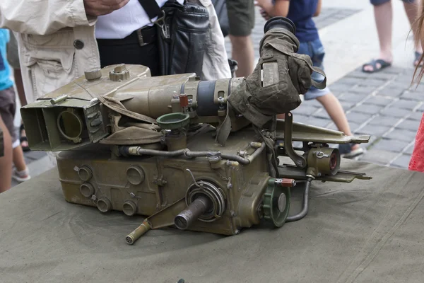 Armes et munitions de terroristes saisis par des militaires de la Garde nationale d'Ukraine . — Photo