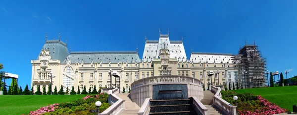 Iasi palacio de la cultura — Foto de Stock