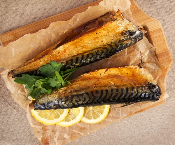 Baked mackerel on baking paper — Stock Photo, Image