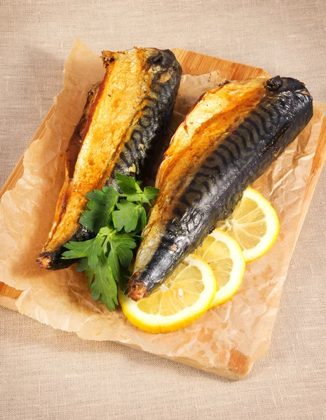 Baked mackerel on baking paper — Stock Photo, Image