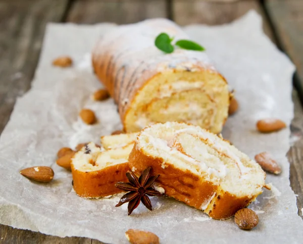 Sweet cream roll — Stock Photo, Image