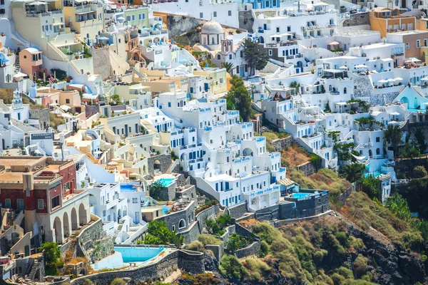 Incredibile vista generale del villaggio Fira sull'isola di Santorini in Grecia — Foto Stock