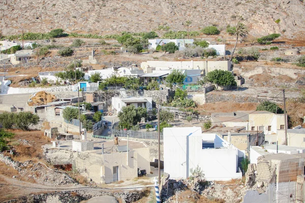 Bella vista del piccolo villaggio di Santorini, Grecia — Foto Stock