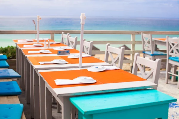 Outdoor cafe on the beach in Atlantic coast — Stock Photo, Image