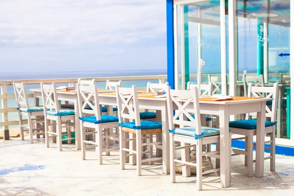 Café ao ar livre na praia na costa atlântica — Fotografia de Stock