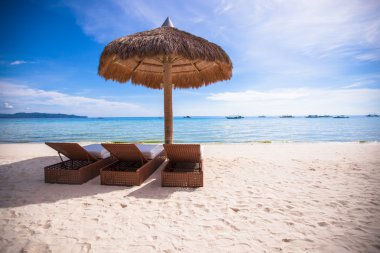 tatiller ve Boracay yaz kaçamakları için ahşap sandalye