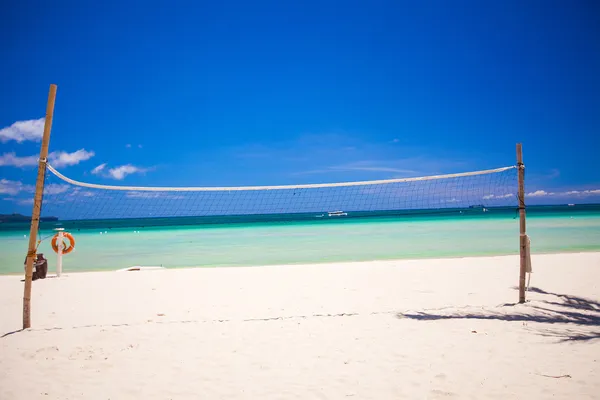 Basketball net on the tropical beach — Stock Photo, Image