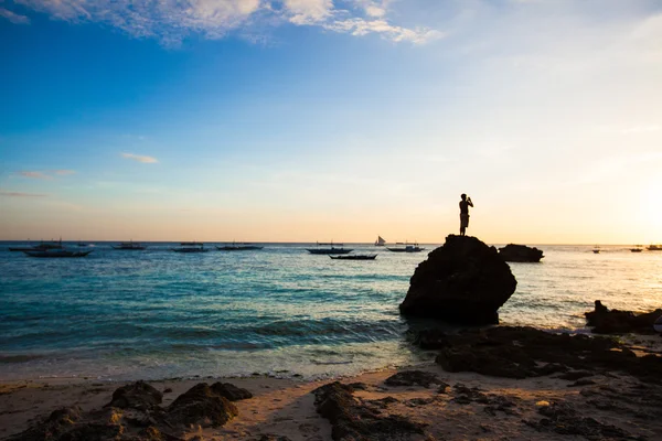 Colorful bright sunset on the island Boracay, Philippines — Stock Photo, Image