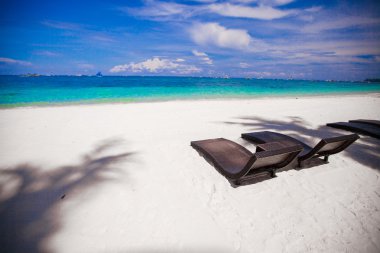 plaj sandalyeleri beyaz kum Plage güzel Adası