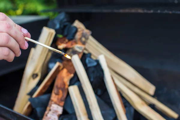 Vértes lövés kemping kandalló barbecue — Stock Fotó