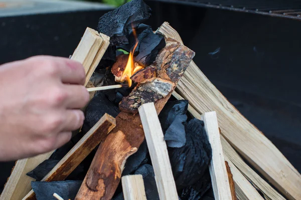 Vértes lövés kemping kandalló barbecue — Stock Fotó