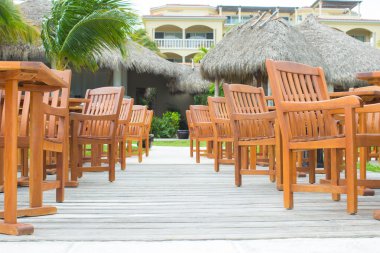 caribbean tropikal plaj üzerinde açık kafe
