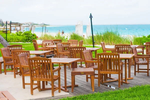 Outdoor cafe on tropical beach at Caribbean — Stock Photo, Image