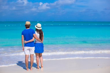 onların Karayipler tatil sırasında genç mutlu çift