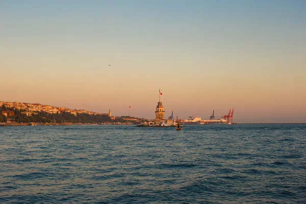 Turnul Maiden în apus de soare, Istanbul — Fotografie, imagine de stoc