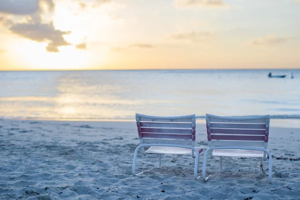 Two beach chair at caribbean resort — Stock Photo, Image