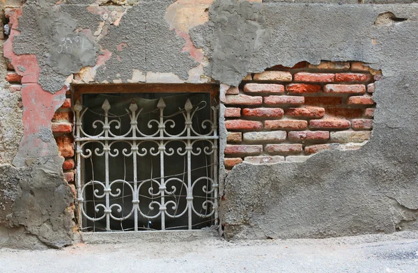 Old cellar window — Stock Photo, Image