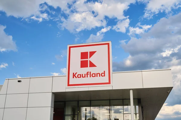 Kaufland Magasin Logo Signe Nuages Sur Ciel Bleu Kaufland Est — Photo