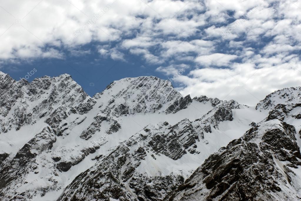 Rugged mountain range, Mount Cook National Park, New Zealand