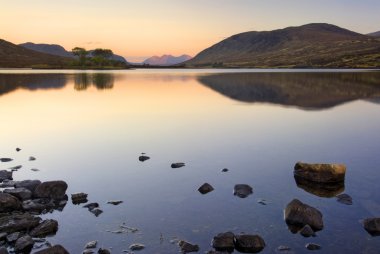 Loch droma, garve, yaylaları, İskoçya, sunrise