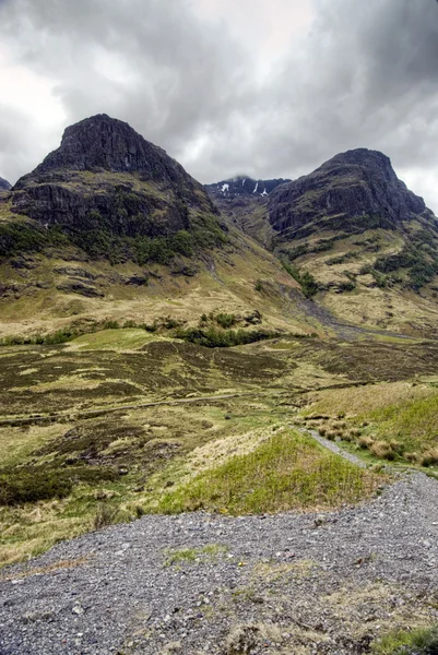 在风雨如磐的天，苏格兰的格伦科山 — 图库照片