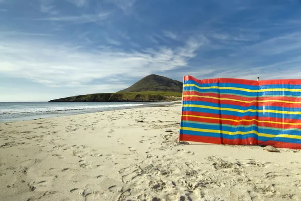 Windbreak used at Northton beach, Toe Head in the background, Isle of Harris, Outer Hebrides, Scotland — Stock Photo, Image