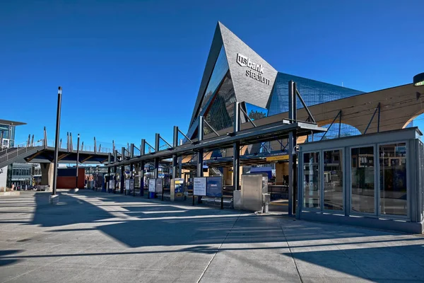 MINNEAPOLIS, MN, ABD - 28 Kasım 2017: Minneapolis, Minnesota ABD Bank Stadyumu