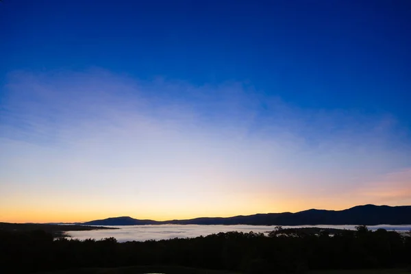 Early Morning Sunrise Fog Enshrouded Valley New England Town Stowe — Stock Photo, Image