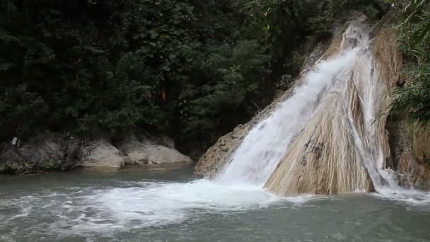 Cachoeira — Vídeo de Stock